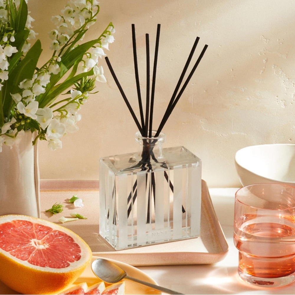 NEST New York Grapefruit Reed Diffuser+Votive Candle Bundle F/S NEW IN BOXES! - Picture 8 of 11